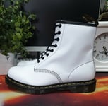 FREEPOST!!! Dr Martens White 1460 Backhand Straw Grain Boots Size UK 9.5