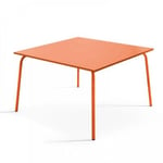 Table de jardin carrée en métal orange Palavas  Oviala