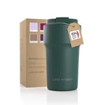 LARS NYSØM Thermo Coffee Mug-to-go 500ml | Tasse de voyage 0.5 litre avec isolation | Tasse thermique étanche en acier inoxydable pour le café et le thé (Pine Green, 500ml)