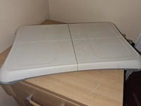 Official Nintendo Wii Fit Balance Board / WHITE / Wii Fitness Board only no game