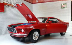 Ford Mustang Boss 429 Red 1969 Fastback Welly 1:24 Scale Diecast Model Car 24067