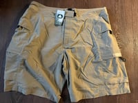 Nike ACG Beige Cargo/Combat Shorts Outdoor Hiking Waist 38 Inch Deadstock BNWT