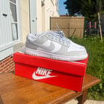 Baskets basses Nike  Nike Dunk Low Grey Fog