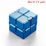 Premium Metal Infinity Cube Bärbar Svart Blue B