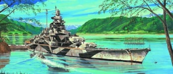 Trumpeter 1:700 TIRPITZ GERMAN BATTLESHIP 1943 Model Kit - 05712