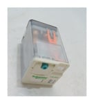 Schneider Electric - Relais universel enfichable 3 contacts of broche cylindrique 110V dc avec led Zelio RUMC3AB2FD