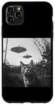 Coque pour iPhone 11 Pro Max Cat Selfie with UFO Weird 50s Photo -