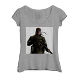 T-Shirt Femme Col Echancré Metal Gear Solid Snake Fusil Jeux Video M-16