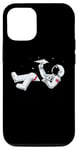 Coque pour iPhone 15 Astronaut Holding a Paper Airplane Poised for a Space Trip