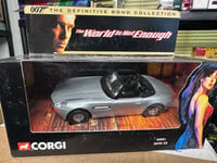 CORGI 05001, 007 BMW Z8 THE WORLD IS NOT ENOUGH, NEW