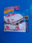 Barbie Extra 57 🔥 1:64 Hot wheels 2023 HW Screen time Blanc Corvette en0