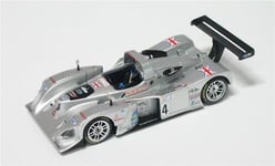 1:43 Spark Lola B 2 K/10 B Judd N.4 Le Mans 2004 S0030 Modellino