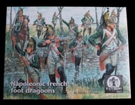 1 grappe de figurines au 1/72. WATERLOO 1815 AP041, Dragons Français à pieds.