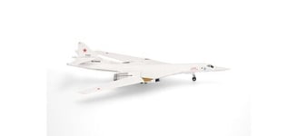 Herpa Wings 572118 Russian Air Force Tupolev TU-160 "Blackjack" / "White Swan" 1