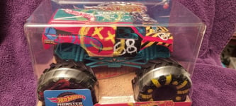 HOT WHEELS MONSTER TRUCK 1/24 OVERSIZED DEMO DERBY NEW BOXED