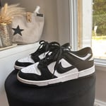 Baskets basses Nike  Basket nike dunk low panda