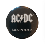 Pin's AC/DC "Back in Black" 44mm