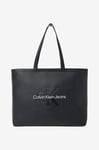 Calvin Klein - Väska Sculpted Slim Tote34 Mono - Svart