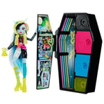 Monster High Doll and Fashion Set, Frankie Stein Doll, Skulltimate Secrets: Neon Frights, Dress-Up Locker with 19+ Surprises, HNF79