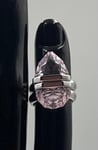 Swarovski Lucent Ring Magnetic Closure Pear cut Pink, Rhodium Size 50 XS 5620714