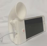 WHITE Portable Silicone Horn Amplifier Loud Speaker Desk Stand Apple iPhone 5 5S