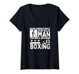 Womens Boxing Coach Never Underestimate An Old Man Who Loves Boxing V-Neck T-Shirt