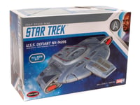 Polar Lights POL952 1:1000 USS Defiant-Star Trek: Deep Space Nine (US IMPORT)