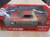 Greenlight 84121 - Starsky & Hutch - 1976 Ford Gran Torino (Weathered) 1/24 Scal