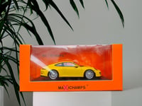 Maxichamps Porsche 911 R Année de construction 2019 Jaune / rouge 1:43