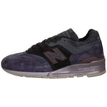 New Balance Baskets en Daim Violet et Noir M997