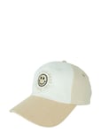 No Bad Days Dad Cap Beige Lil' Boo