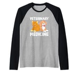 Veterinarian Cute Dog And Cat Veterinary Medicine Raglan Baseball Tee