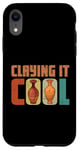 Coque pour iPhone XR Pottery Claying It Cool Machine à poterie