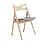 Carl Hansen - CH29P Sawbuck Chair, Vitoljad Ek, Lädergrupp B Thor - 350 - Matstolar - Hans J. Wegner - Träfärgad - Läder/Trä