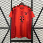 Säsong 2425 Bayern kortärmad fotbollströja Snabbtorkande andningsbar sportkläder Home M