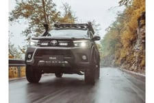 Lazer Toyota Hilux grillbrakett (2017 - 2020) Triple-R 750