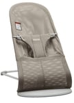 BabyBjörn sitteri lelulla Bliss Mesh, harmaa/beige