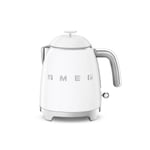 SMEG Bouilloire 0.8L 1400W Pieds Antidérapants Blanc Années 50