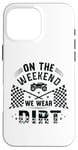 Coque pour iPhone 16 Pro Max Dirt Track Racing le week-end, nous portons un pilote de voiture Dirt Race