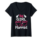 Womens This Girl Just Got Married Just Married Bride V-Neck T-Shirt