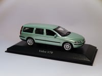 Volvo V70 break de 2000 Vert clair au 1/43 de Minichamps / Maxichamps 940171211