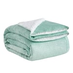 GC GAVENO CAVAILIA Sherpa Fleece Blanket - Snuggle Blankets For Bed - Super Soft Sofa Throw Blanket - Cosy, Thermal, Warm, Fluffy Blankets & Throws - Double (130x180 Cm) - Sage Green