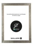 Galleri1 2B Silver 50x70