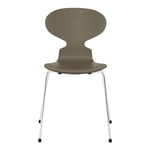 Fritz Hansen - 3101 Myran 4 ben, Lackad, Olive Green, Underrede Förkromat Stål - Matstolar - designer_arne_jacobsen - Grön - Metall/Trä