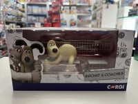 Corgi Wallace & Gromit: The Wrong Trousers - Gromit & Coaches CC80603