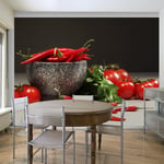 Papier peint intissé Motifs de cuisine Tomates et piments rouges : Taille - 350 x 270 cm