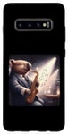 Coque pour Galaxy S10+ Wombat joue du saxophone dans un club de jazz confortable et faiblement éclairé. Notes