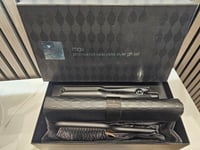 ghd Max Professional Hair Straightener, Wide Ceramic Plate Styler Gift Set