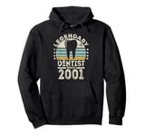 Legendary Dentist Born 2001 - 23rd Birthday Dentist Gift Pullover Hoodie