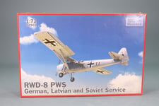 LP793 IBG 72503 Maquette 1/72 Avion militaire RWD-8 PWS German Latvian Soviet